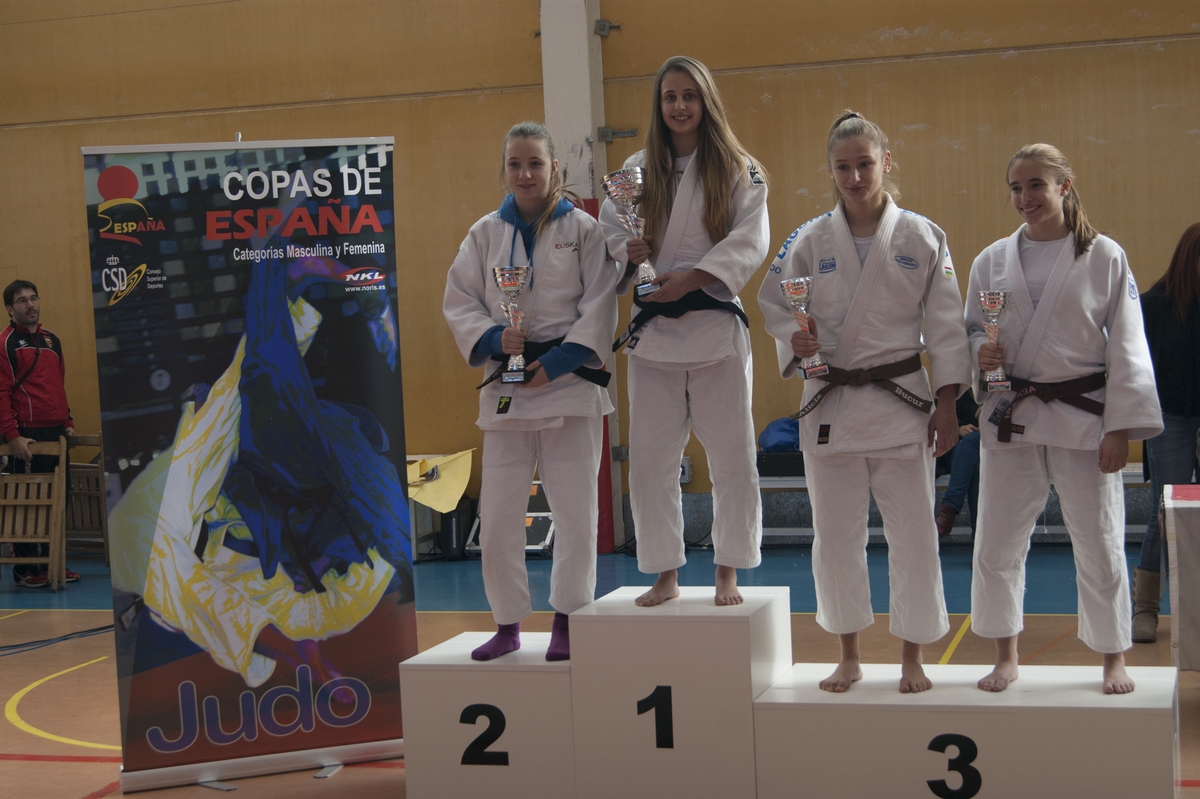 1 Oro, 2 Platas, un 5º y un 7º Puesto para los Navarros en Burgos. FOTOS.